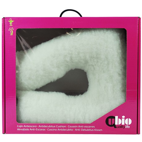 SANITIZED HORSESHOE SQUARE CUSHION - WHITE  | Ubiotex®