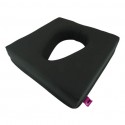PREVENTIVE SITZKISSEN MIT VERSETZTEM AUSSCHNITT | Ubiotex® PREVENTIVE SITZKISSEN MIT VERSETZTEM AUSSCHNITT | Ubiotex®